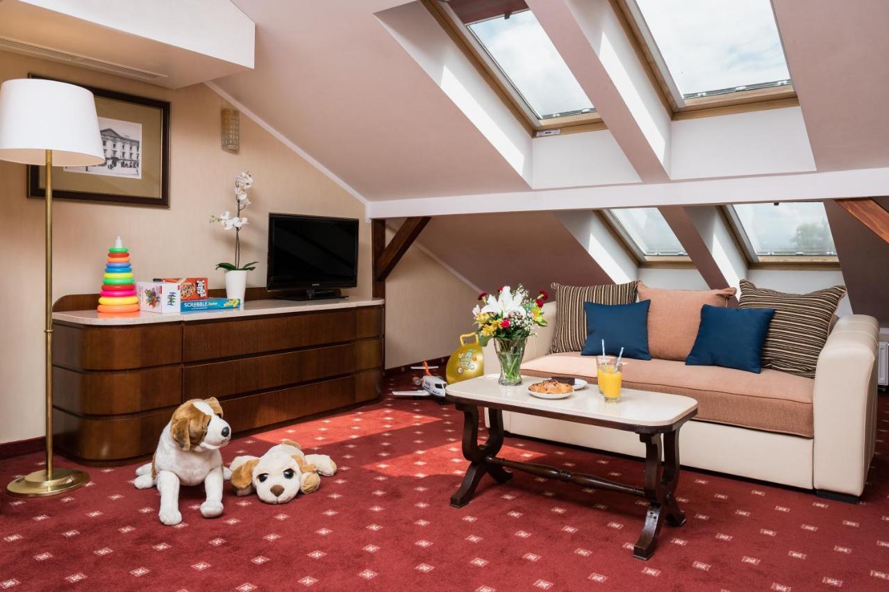 Booking Hotel & Spa Krakow Exterior photo Family Suite