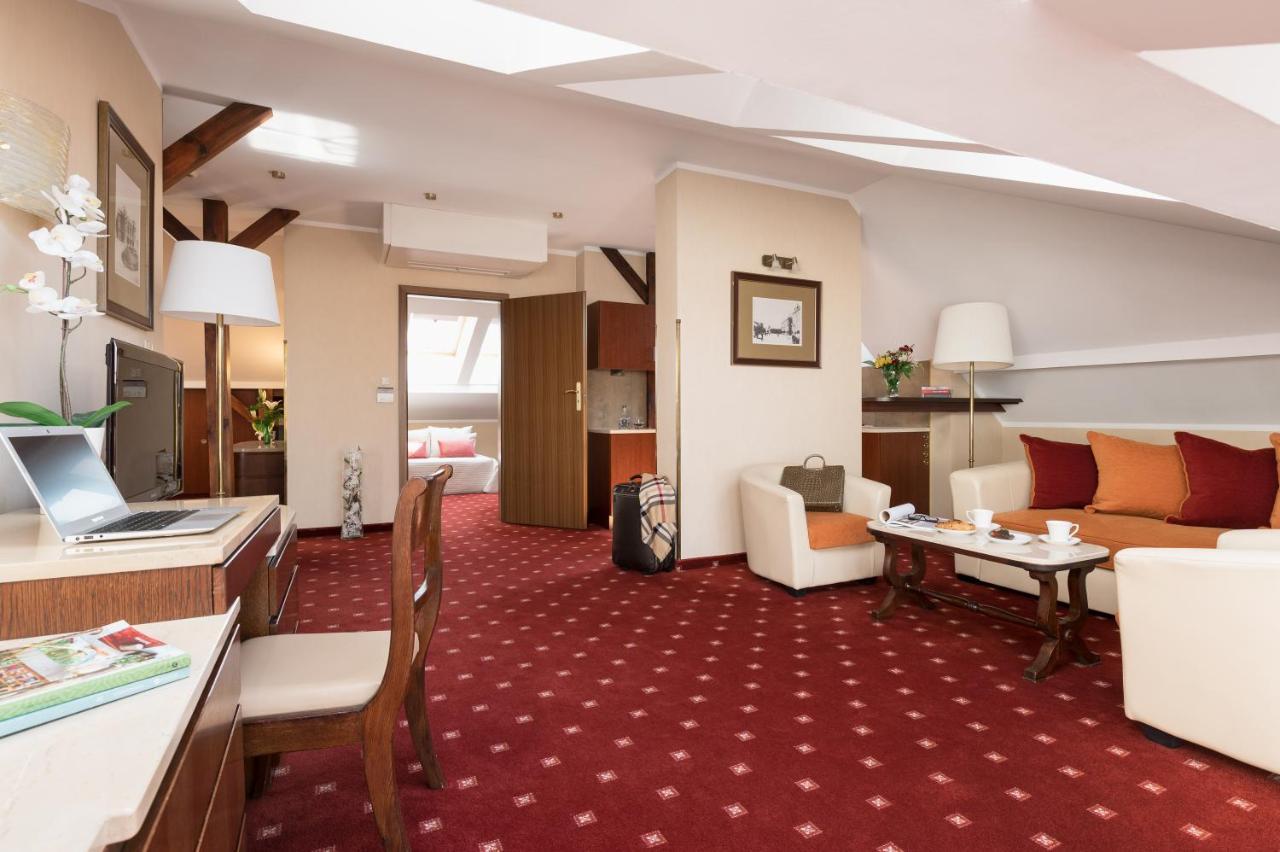 Booking Hotel Crown Piast & Spa Krakow Room photo