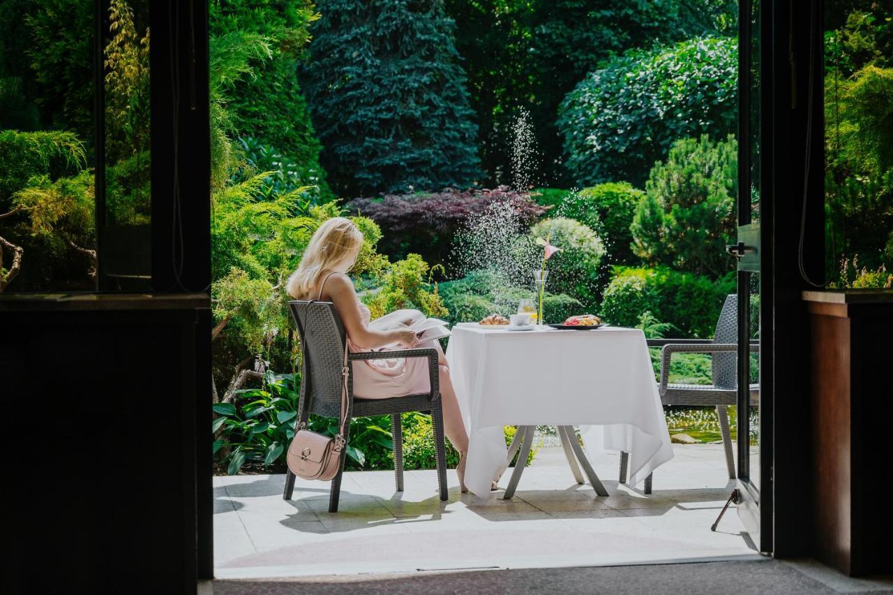 Booking Hotel & Spa Krakow Exterior photo The Garden at The Ivy Collection