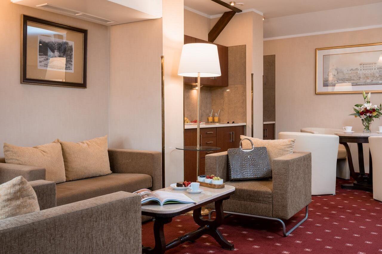 Booking Hotel & Spa Krakow Exterior photo Suite