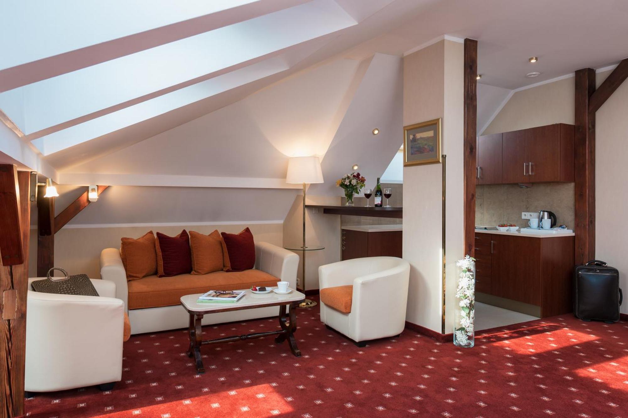 Booking Hotel Crown Piast & Spa Krakow Room photo Suite