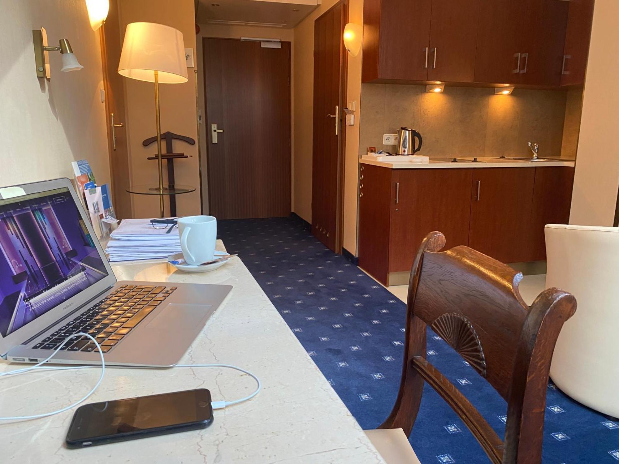 Booking Hotel Crown Piast & Spa Krakow Room photo